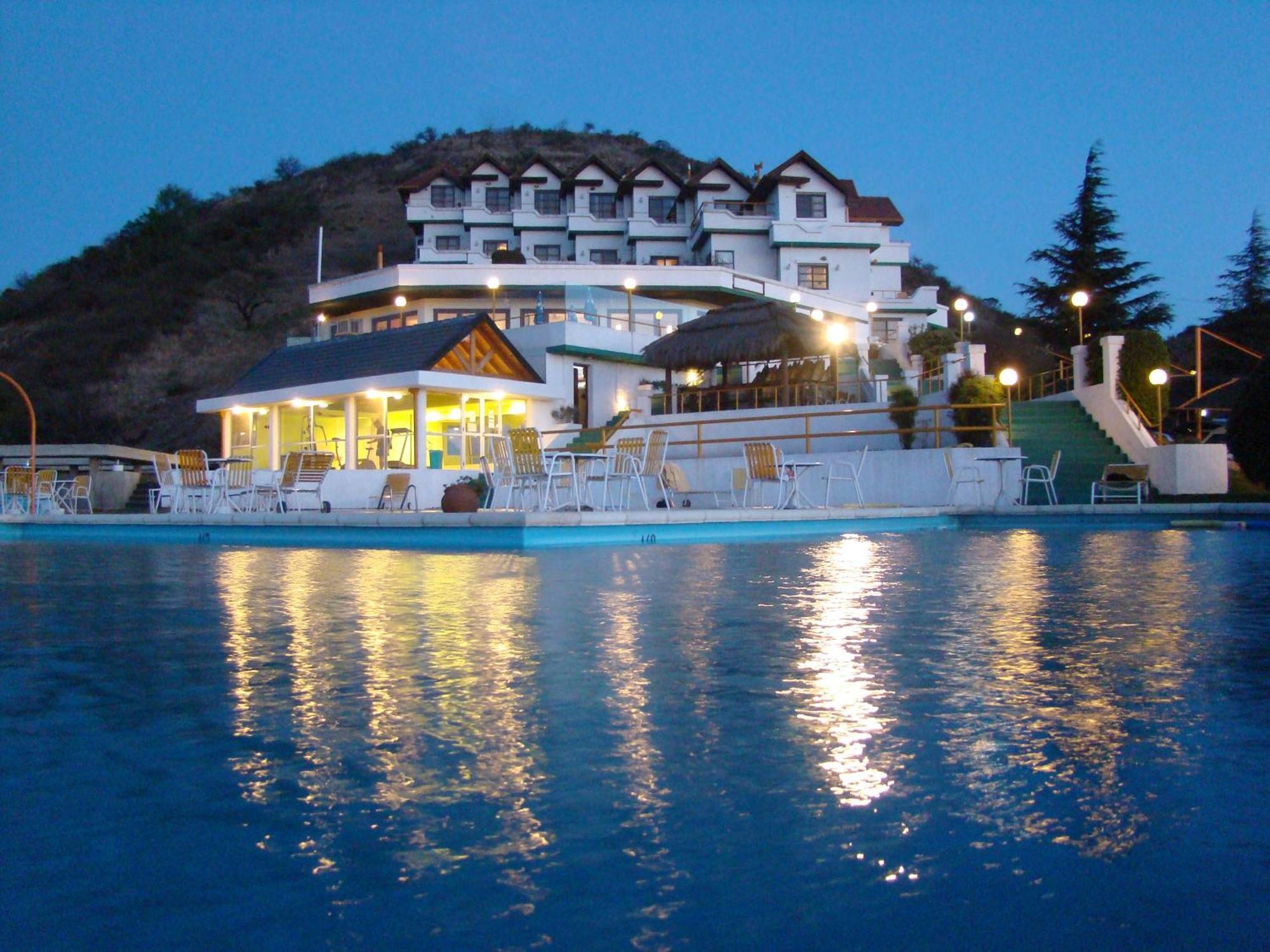 Le Mirage Village Club Resort 비야카를로스파스 외부 사진